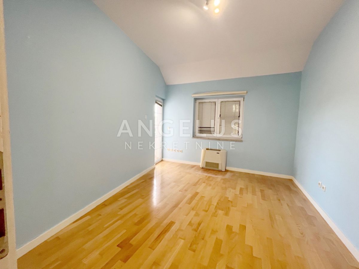 Hiša Gornji Bukovac, Maksimir, 320m2