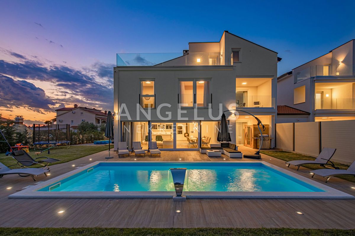Hiša Mihatovići, Poreč, 210m2