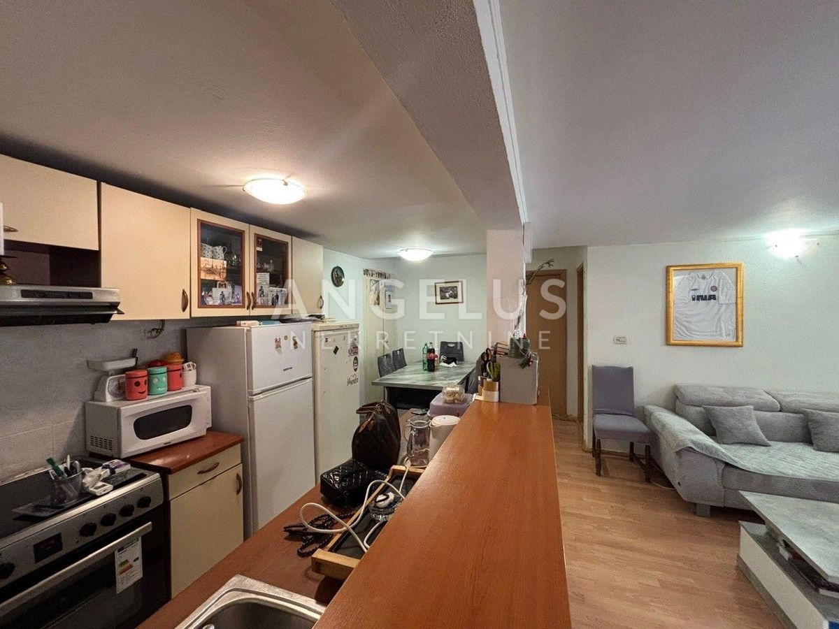 Hrvaška, Split, Varoš - Split, Varoš - Stanovanje v kamniti hiši, 63 m2, NAPRODAJ