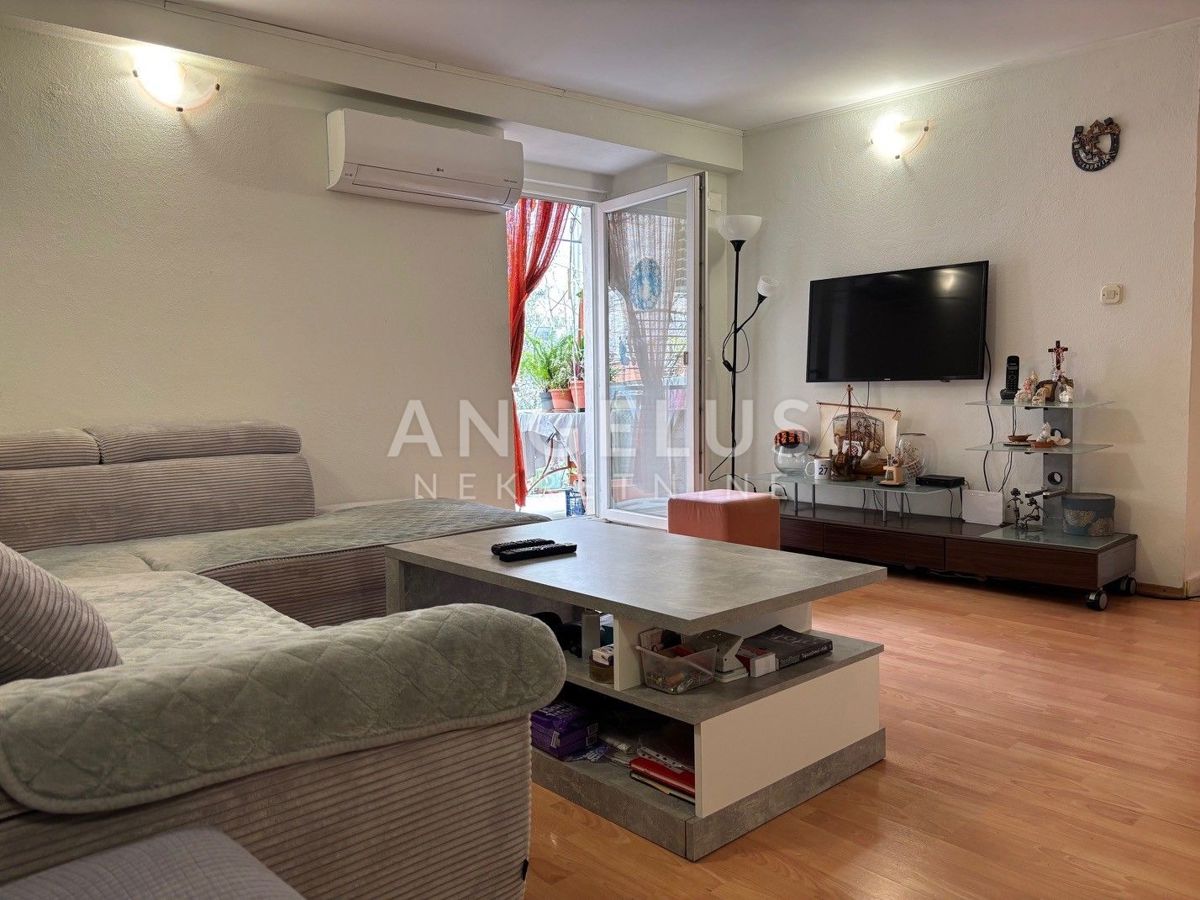 Hrvaška, Split, Varoš - Split, Varoš - Stanovanje v kamniti hiši, 63 m2, NAPRODAJ