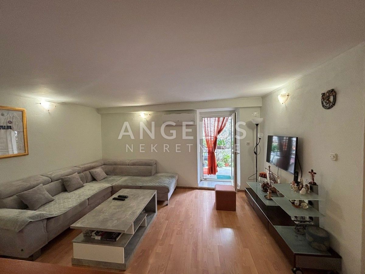 Hrvaška, Split, Varoš - Split, Varoš - Stanovanje v kamniti hiši, 63 m2, NAPRODAJ