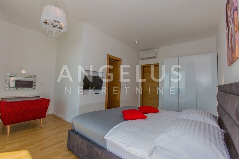 Hiša Veliko Brdo, Makarska, 1.400m2