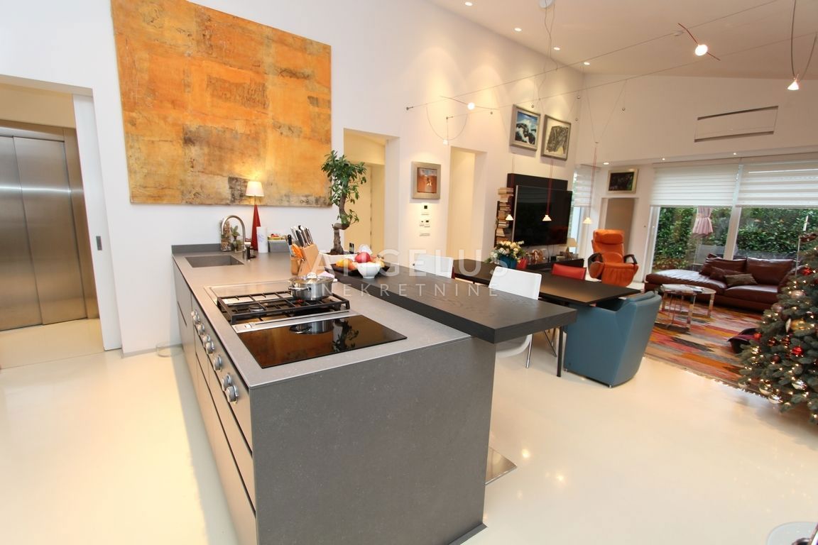 Hiša Donji grad, Donji Grad, 230m2