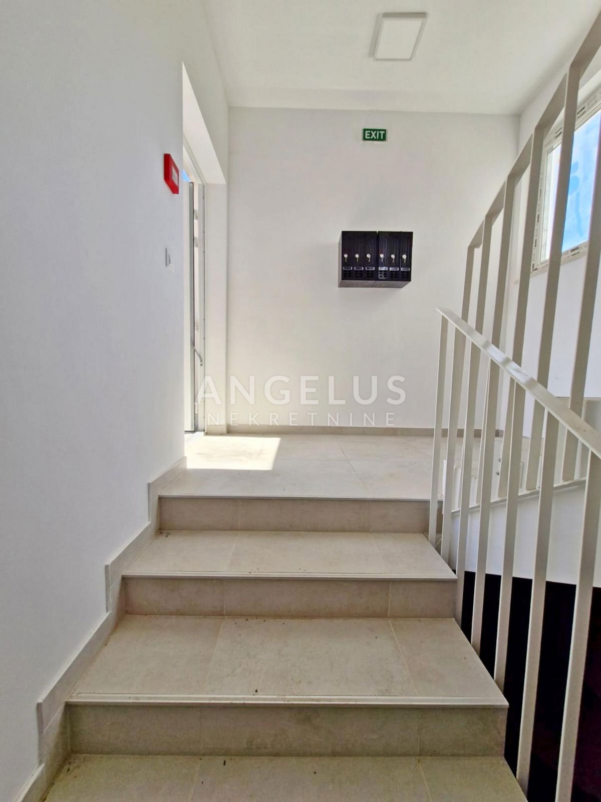 Hrvaška, Dubrovnik, Cavtat – Enosobno stanovanje s teraso in parkirnim mestom, 62 m2