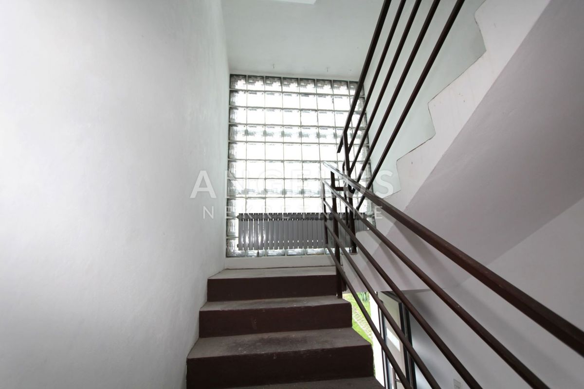 Velika Gorica, - Hiša s tremi apartmaji v centru, 300m2