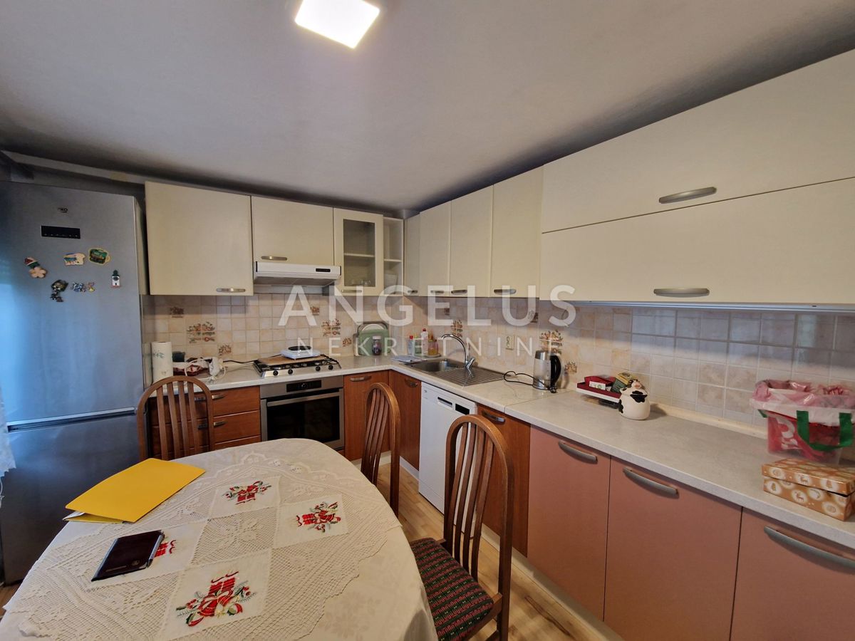 Hiša Gornji Čehi, Novi Zagreb - Zapad, 400m2