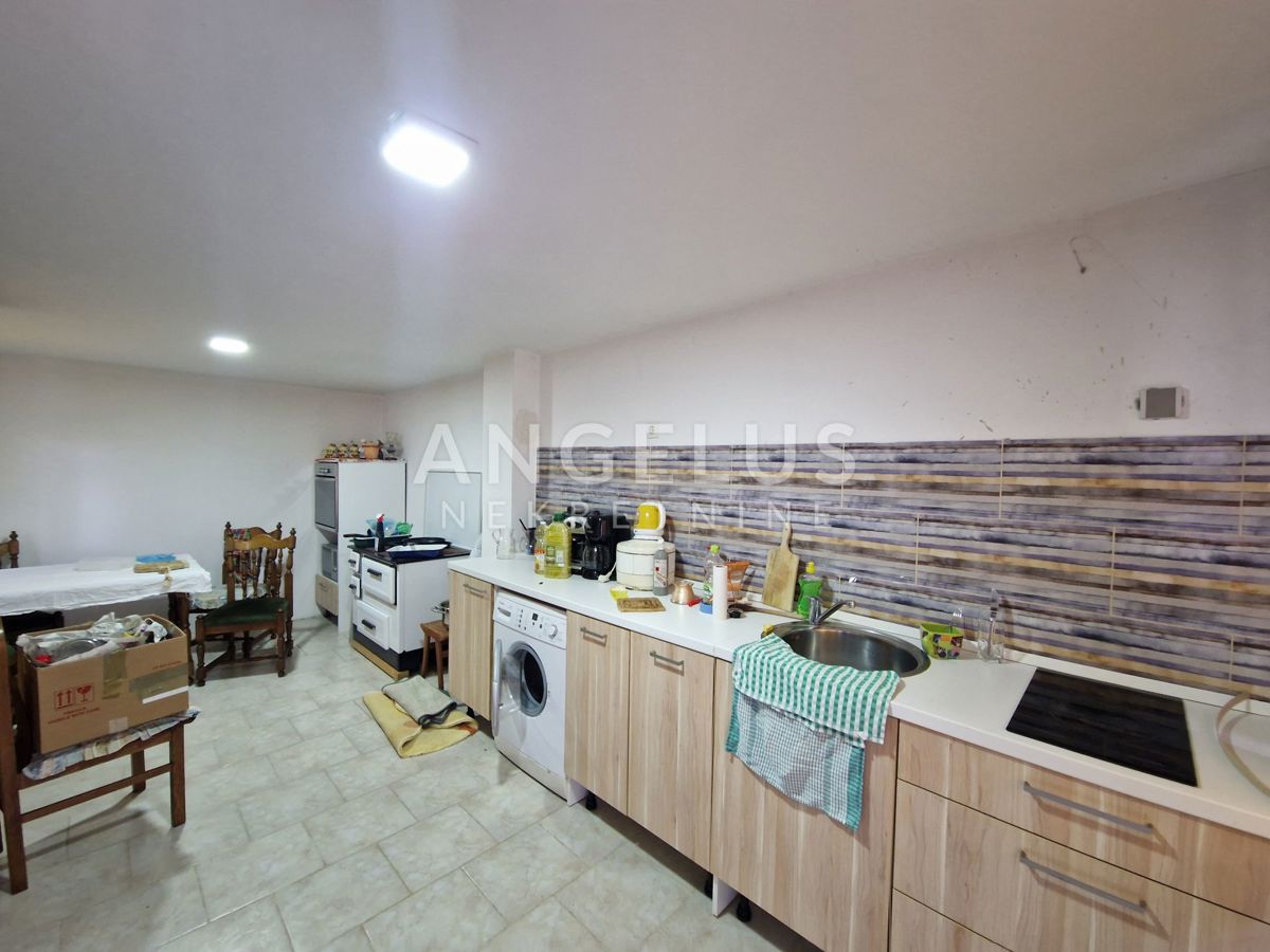 Hiša Gornji Čehi, Novi Zagreb - Zapad, 400m2