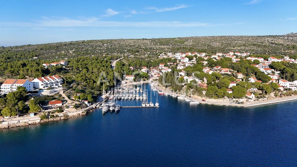 Brač, Milna-grad. zem.s pogledom na morje, 4300m2, PRODAJA