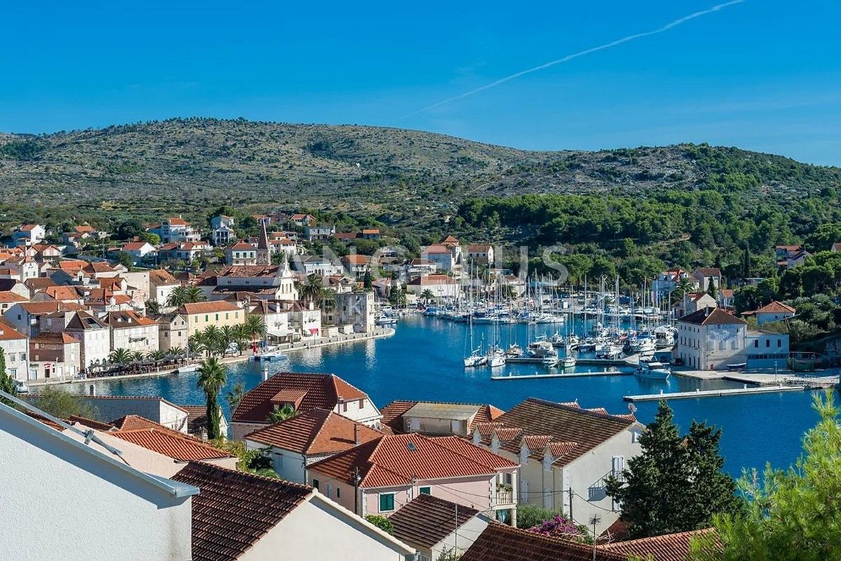 Brač, Milna-grad. zem.s pogledom na morje, 4300m2, PRODAJA