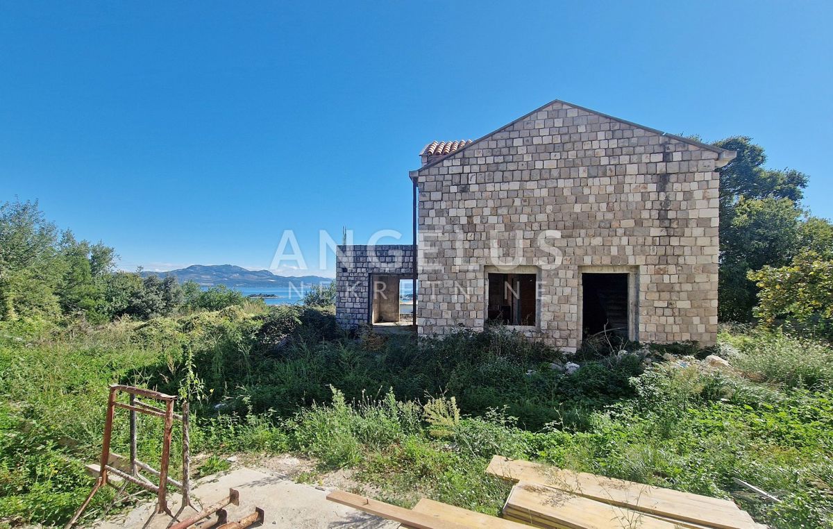 Hrvaška, Pelješac, Sreser, dve hiši za prenovo na odlični lokaciji - pogled na morje, NAPRODAJ