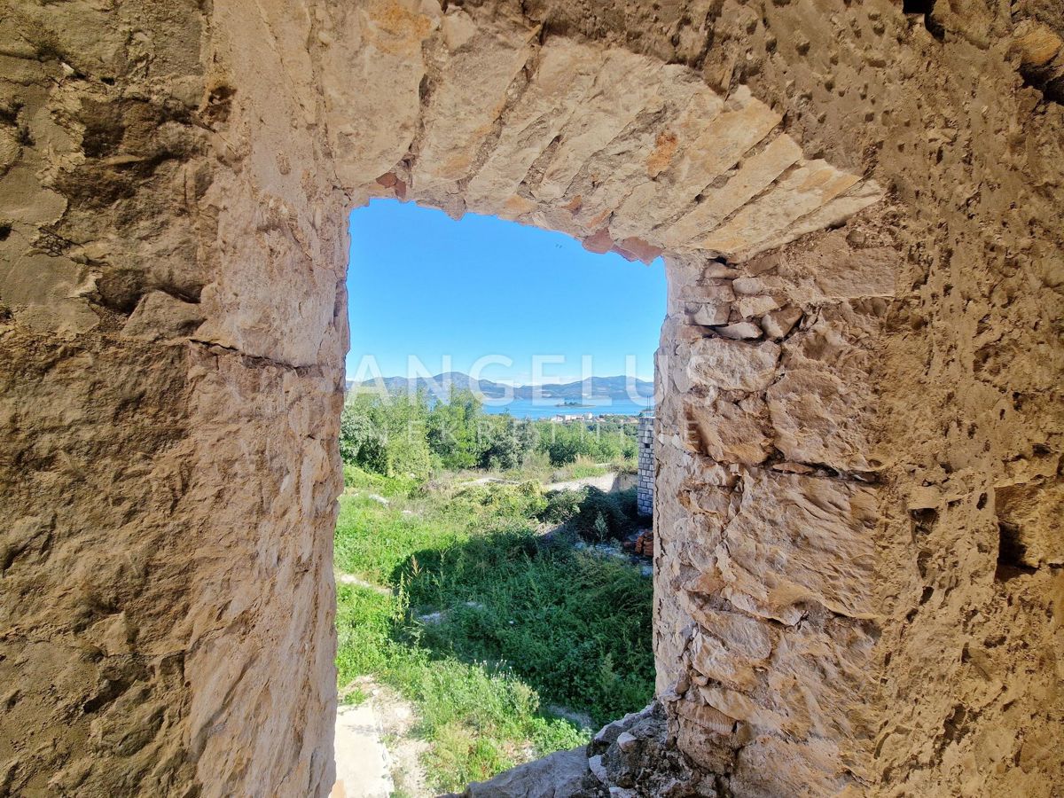 Hrvaška, Pelješac, Sreser, dve hiši za prenovo na odlični lokaciji - pogled na morje, NAPRODAJ