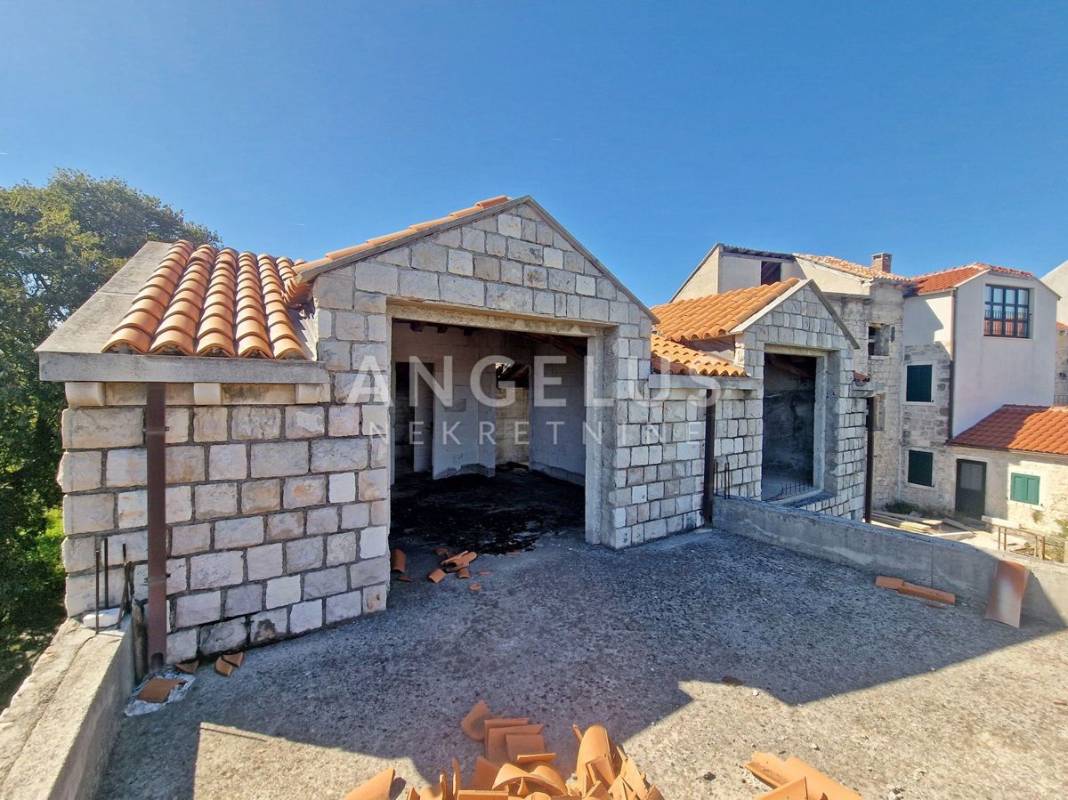 Hrvaška, Pelješac, Sreser, dve hiši za prenovo na odlični lokaciji - pogled na morje, NAPRODAJ