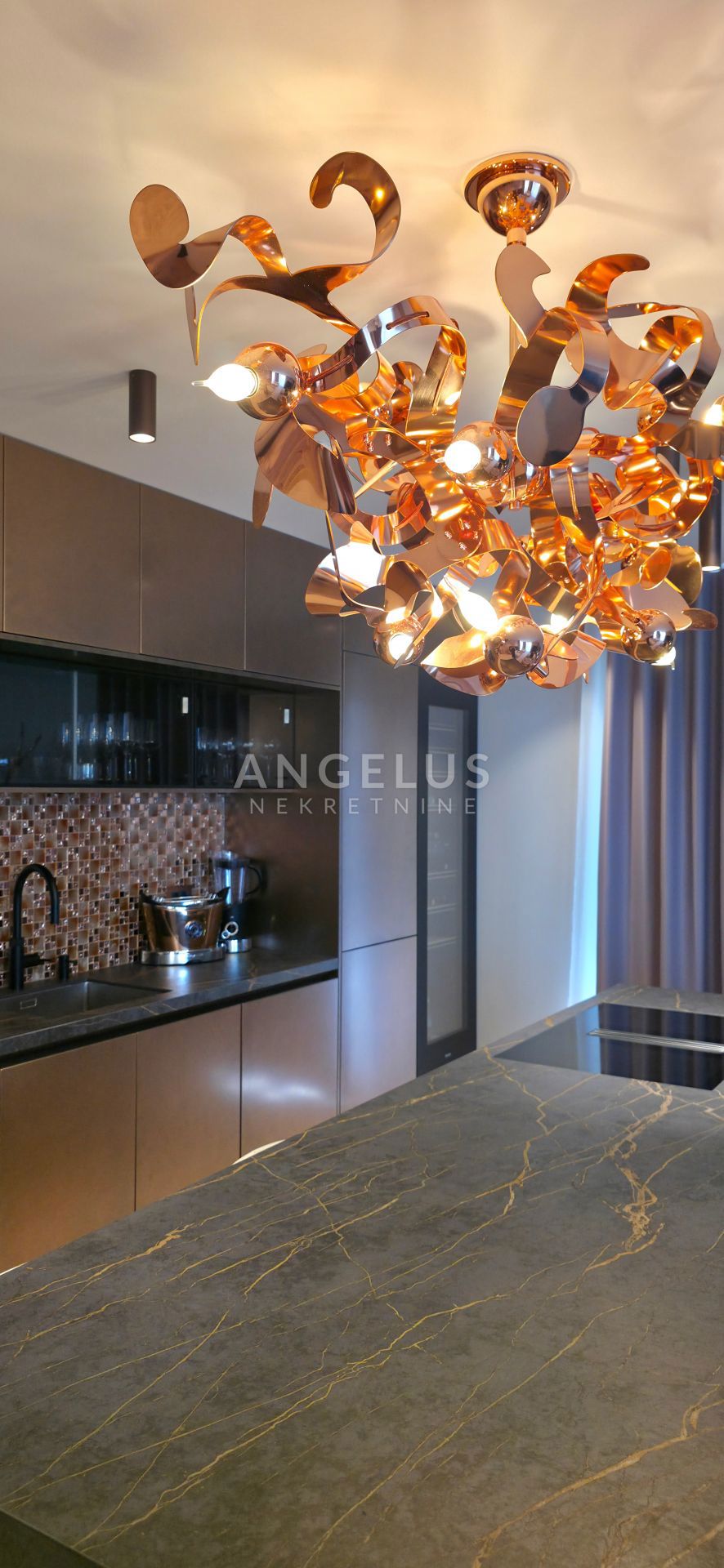 Hrvaška, Podstrana - luksuzno stanovanje s strešno teraso