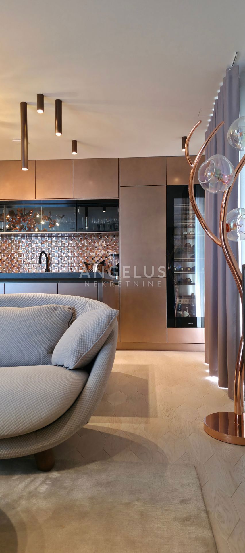 Hrvaška, Podstrana - luksuzno stanovanje s strešno teraso