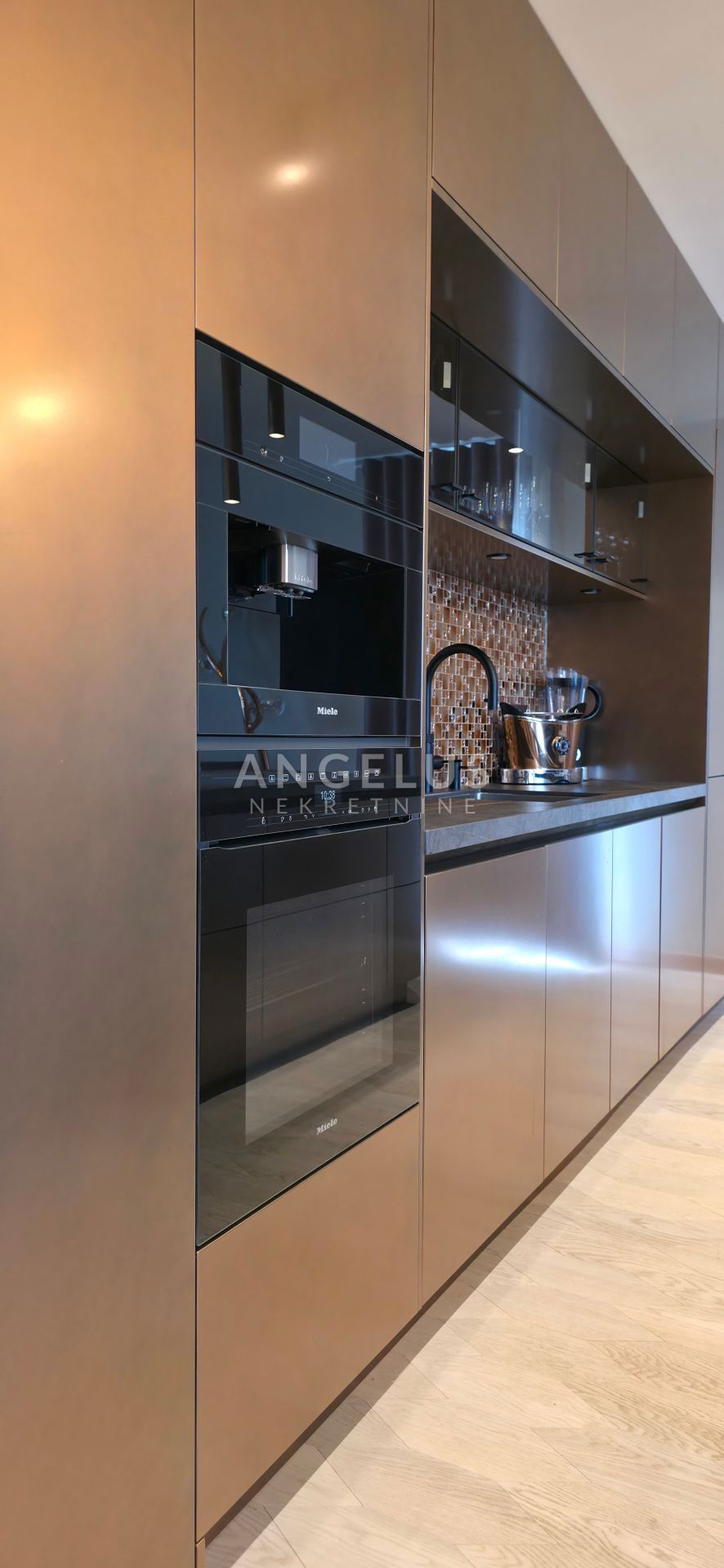 Hrvaška, Podstrana - luksuzno stanovanje s strešno teraso