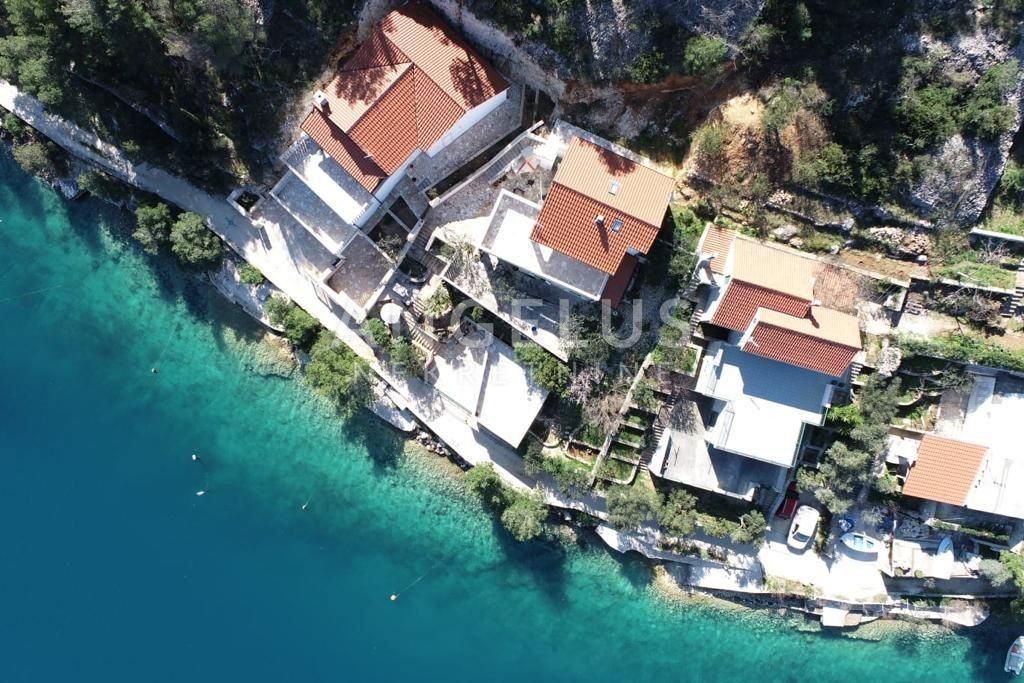 Hrvaška, Brač, Bobovišća - edinstvena lokacija, hiša 1. red do morja