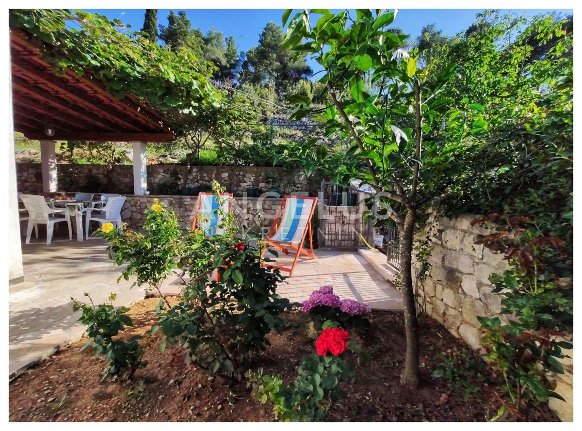Hrvaška, Brač, Bobovišća - edinstvena lokacija, hiša 1. red do morja