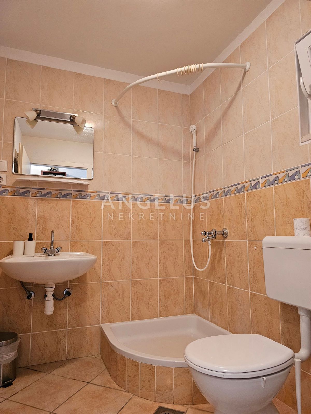 Vis, Rukavac - apartmajska hiša blizu morja