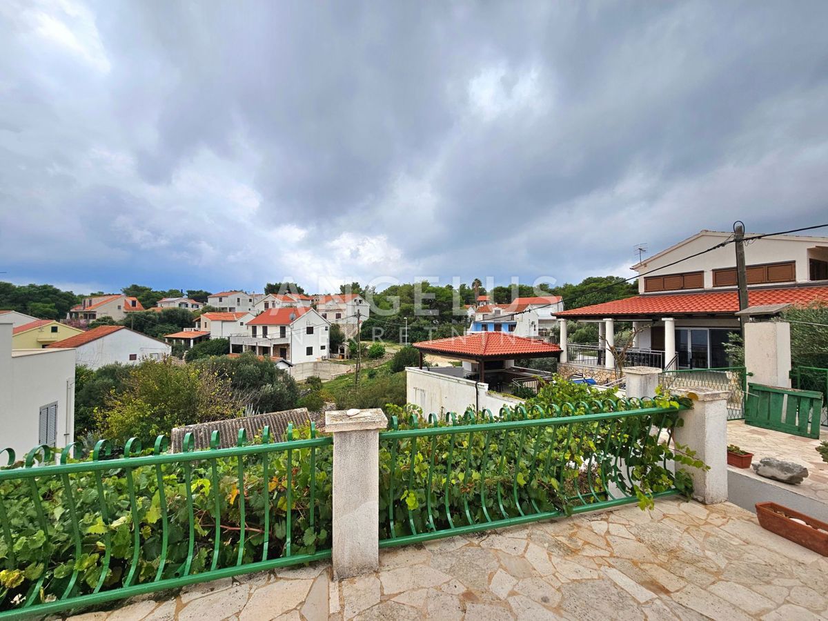 Vis, Rukavac - apartmajska hiša blizu morja