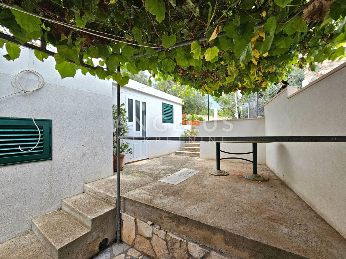 Vis, Rukavac - apartmajska hiša blizu morja