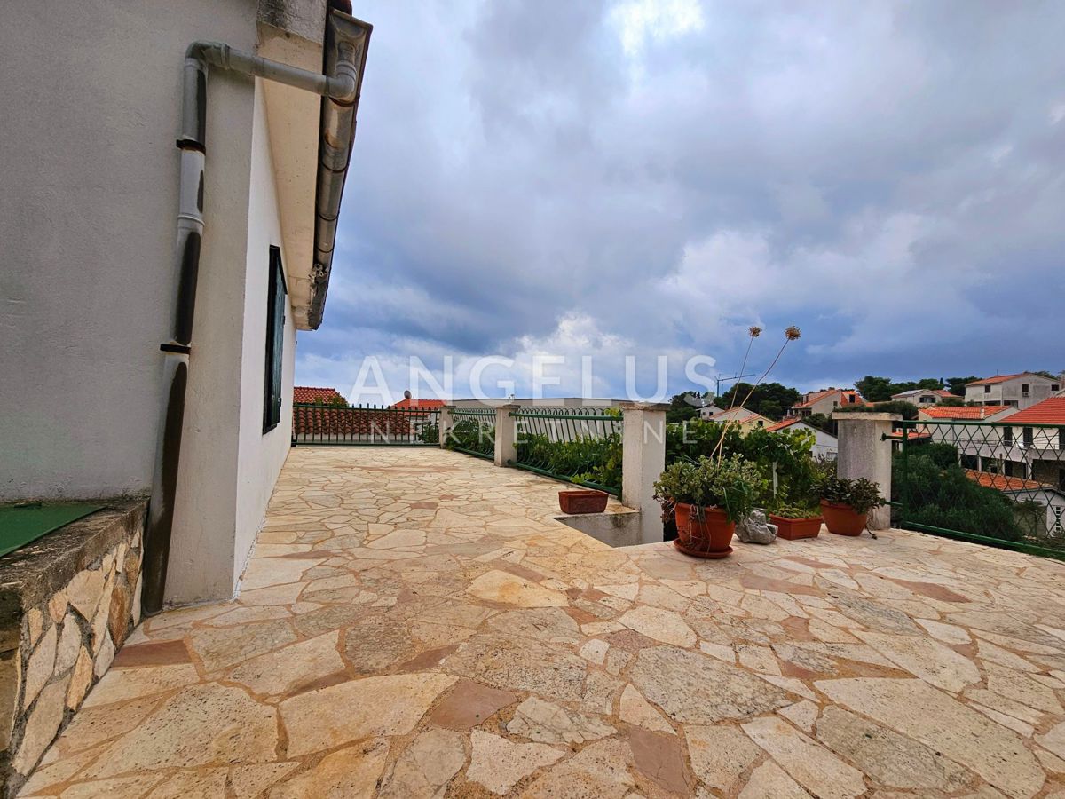 Vis, Rukavac - apartmajska hiša blizu morja