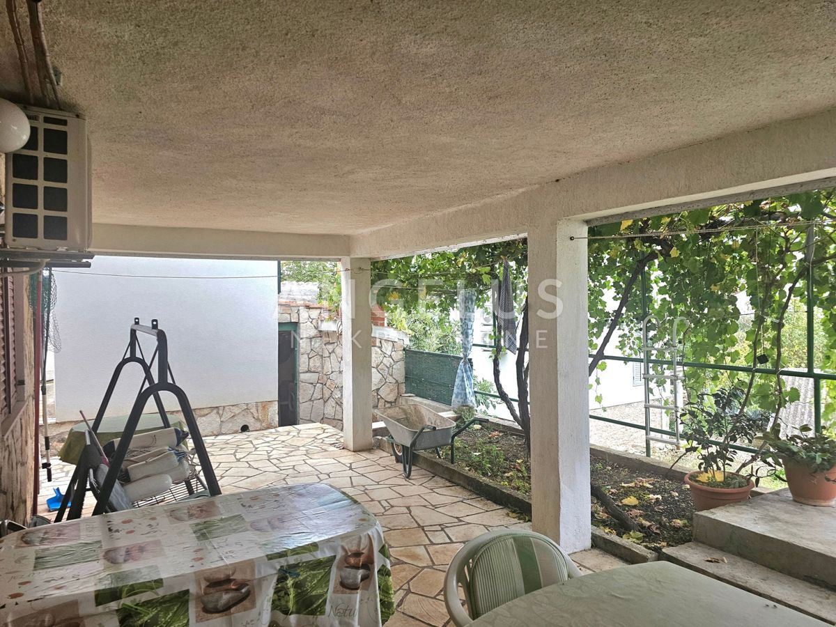 Vis, Rukavac - apartmajska hiša blizu morja