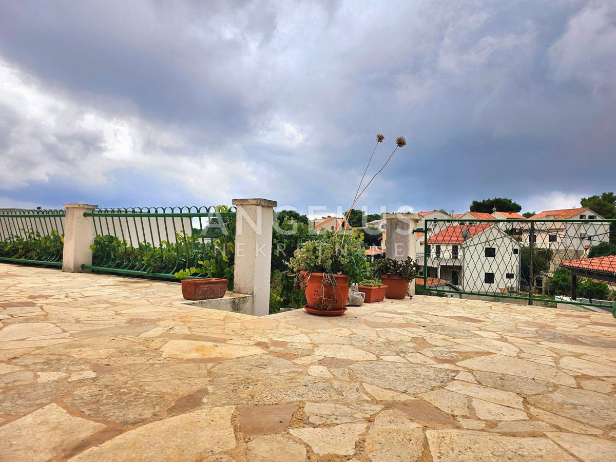 Vis, Rukavac - apartmajska hiša blizu morja