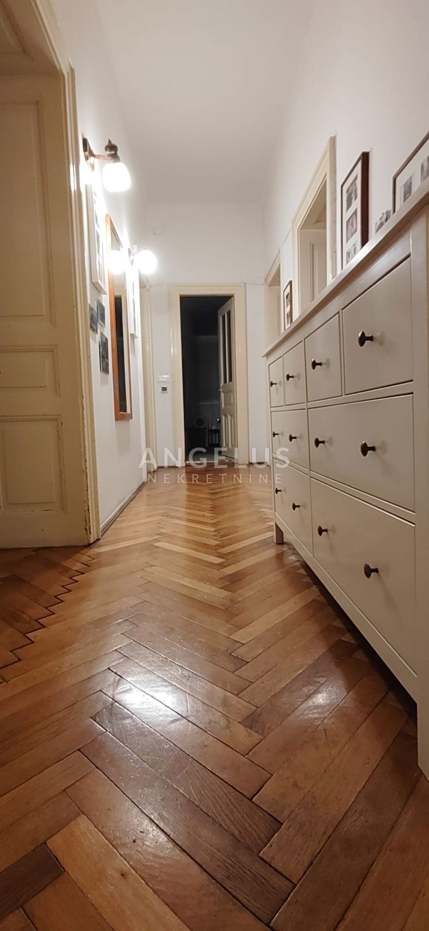 Hrvaška, Split, CENTER - Čudovito štirisobno stanovanje z velikim potencialom, 151 m2