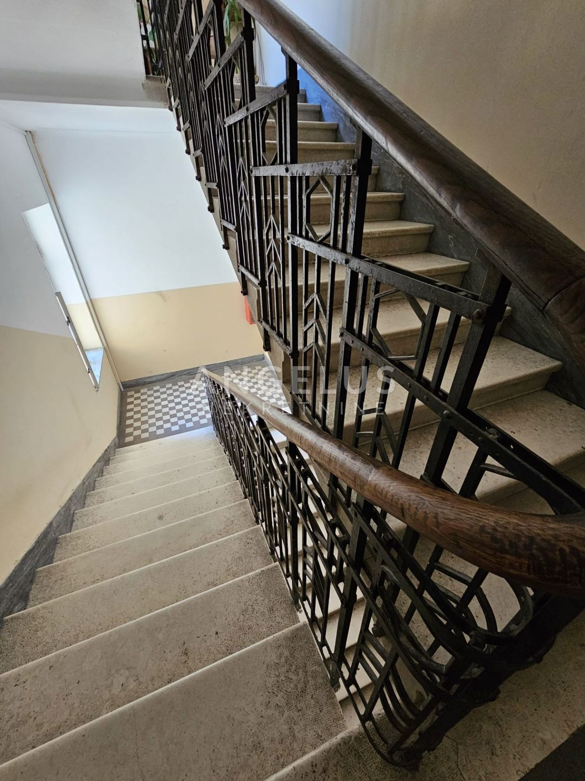 Hrvaška, Split, CENTER - Čudovito štirisobno stanovanje z velikim potencialom, 151 m2