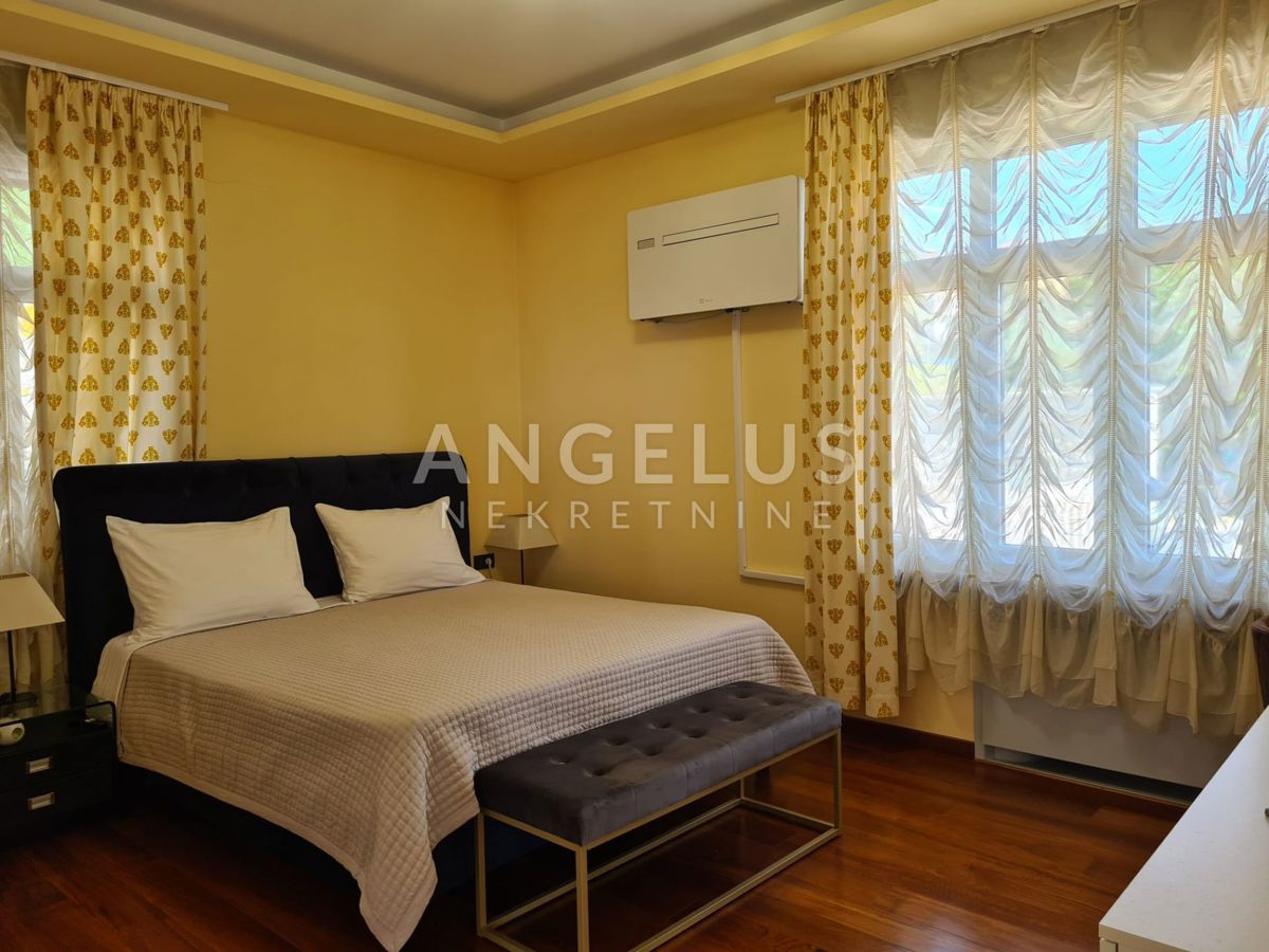 Hiša Opatija - Centar, Opatija, 1.400m2