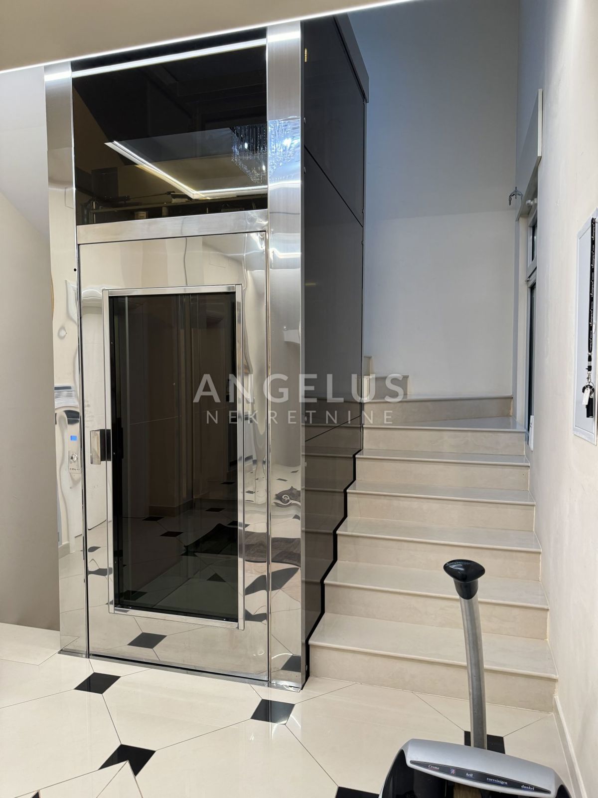 Hiša Opatija - Centar, Opatija, 1.400m2