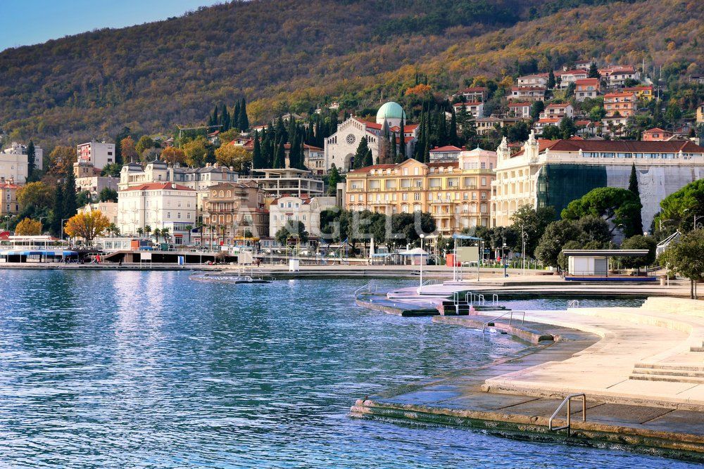 Hiša Opatija - Centar, Opatija, 1.400m2