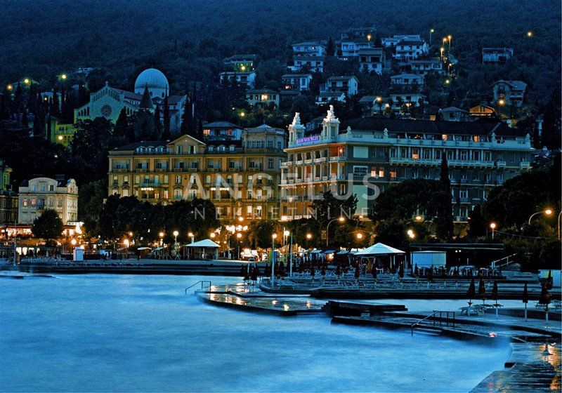 Hiša Opatija - Centar, Opatija, 1.400m2
