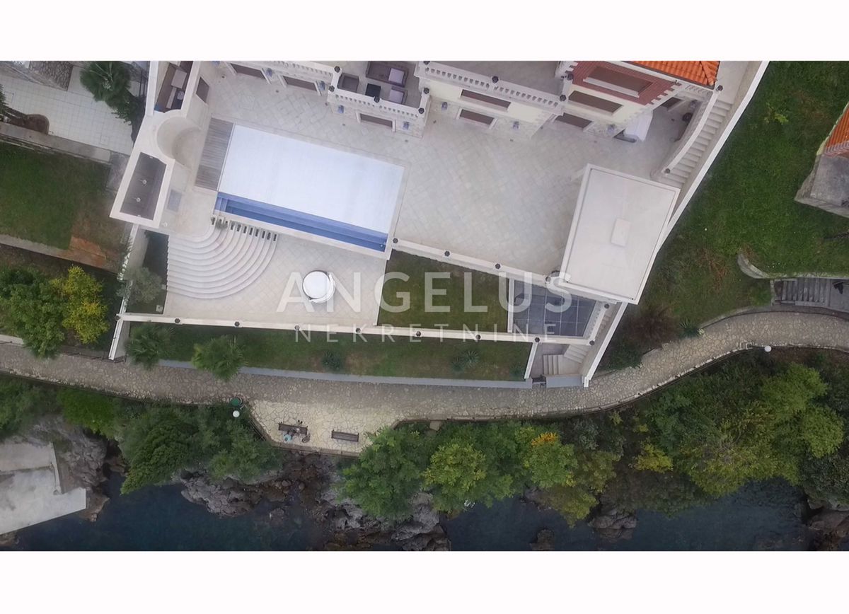 Hiša Opatija - Centar, Opatija, 1.400m2
