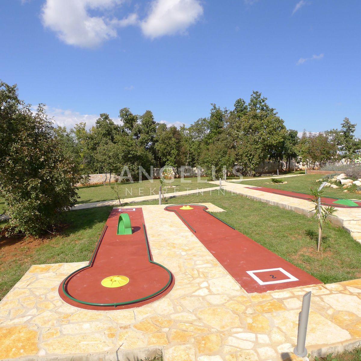 Istra, Svetvincenat - Vila z bazenom naprodaj, 294 m2