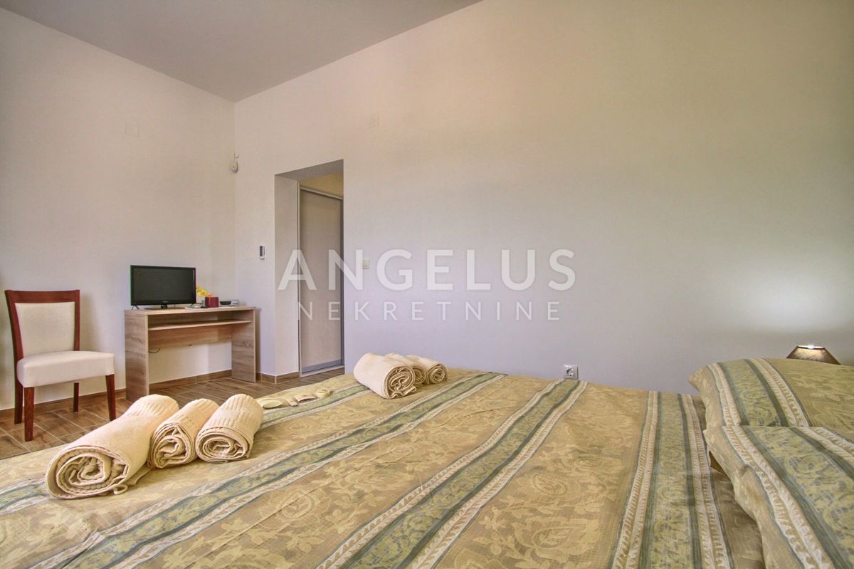 Istra, Svetvincenat - Vila z bazenom naprodaj, 294 m2