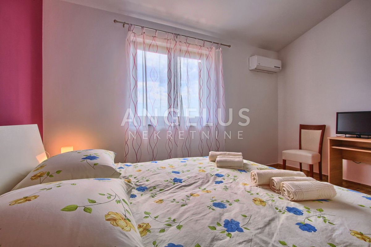 Istra, Svetvincenat - Vila z bazenom naprodaj, 294 m2