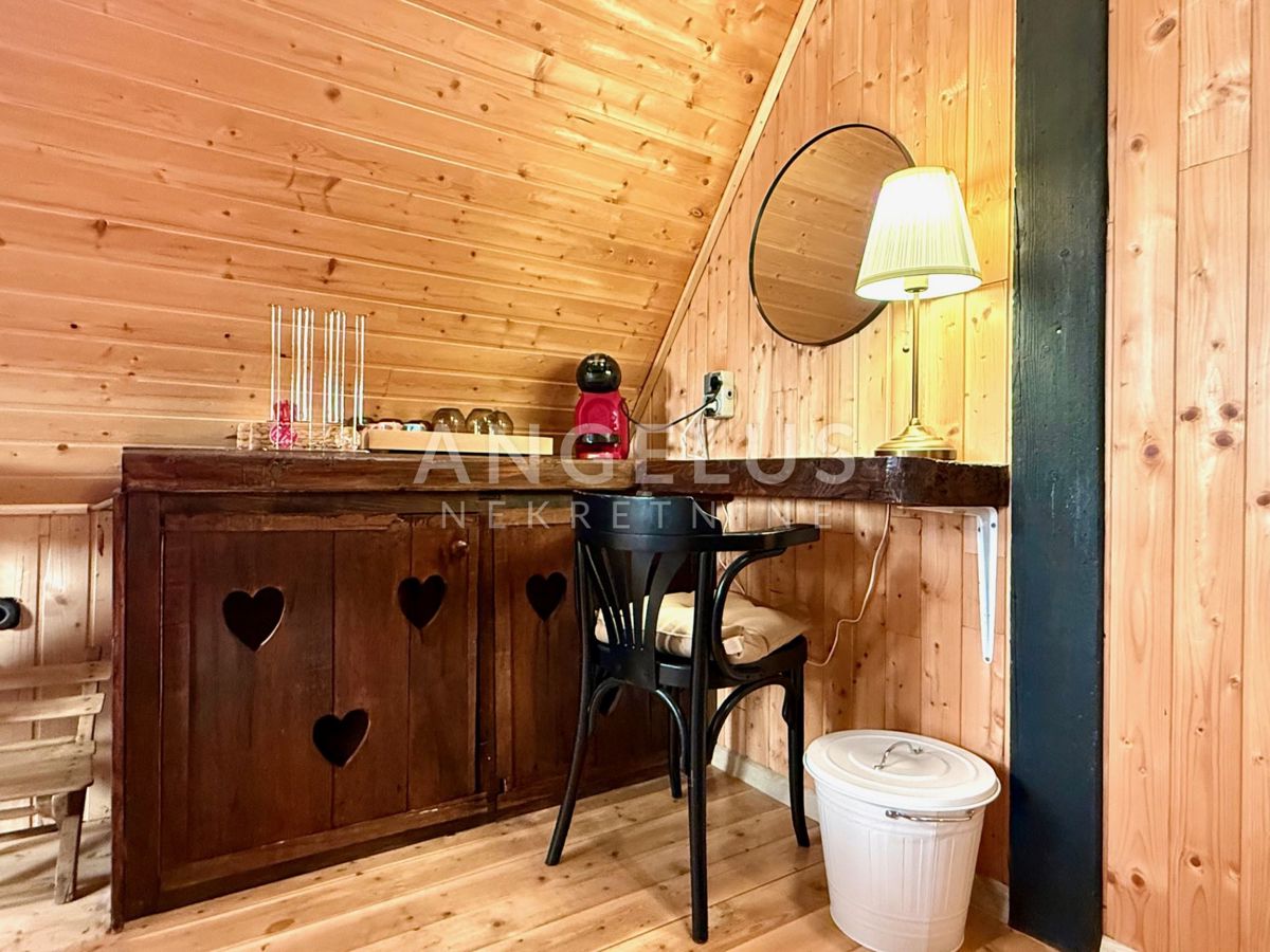 Ogulin, Ivanci - hiša z manjšim gospodarskim poslopjem naprodaj