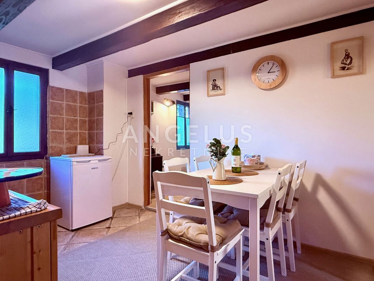 Ogulin, Ivanci - hiša z manjšim gospodarskim poslopjem naprodaj