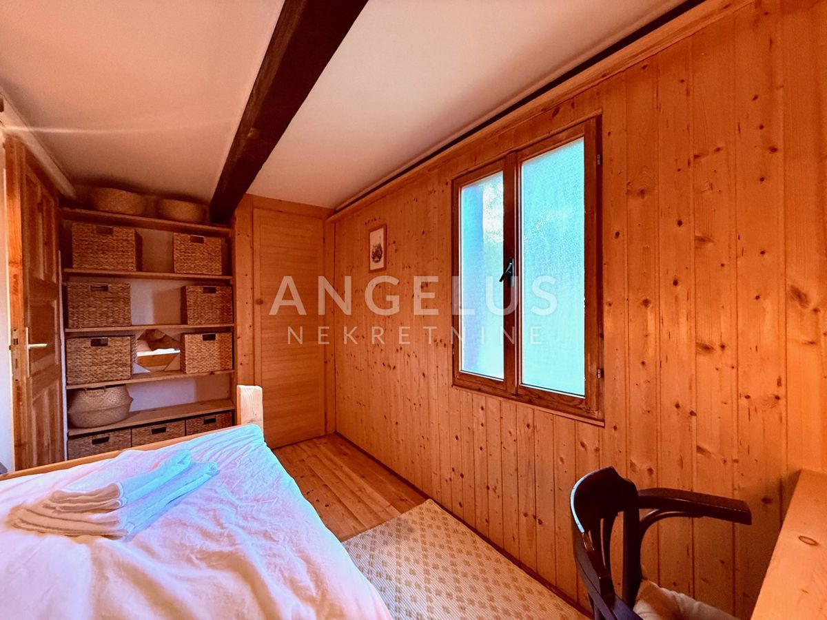 Ogulin, Ivanci - hiša z manjšim gospodarskim poslopjem naprodaj