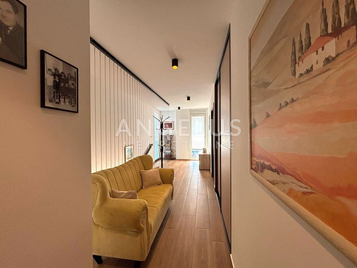 Hrvaška, Vodice - Luksuzna vila z bazenom in pogledom na morje, RAZPRODAJA