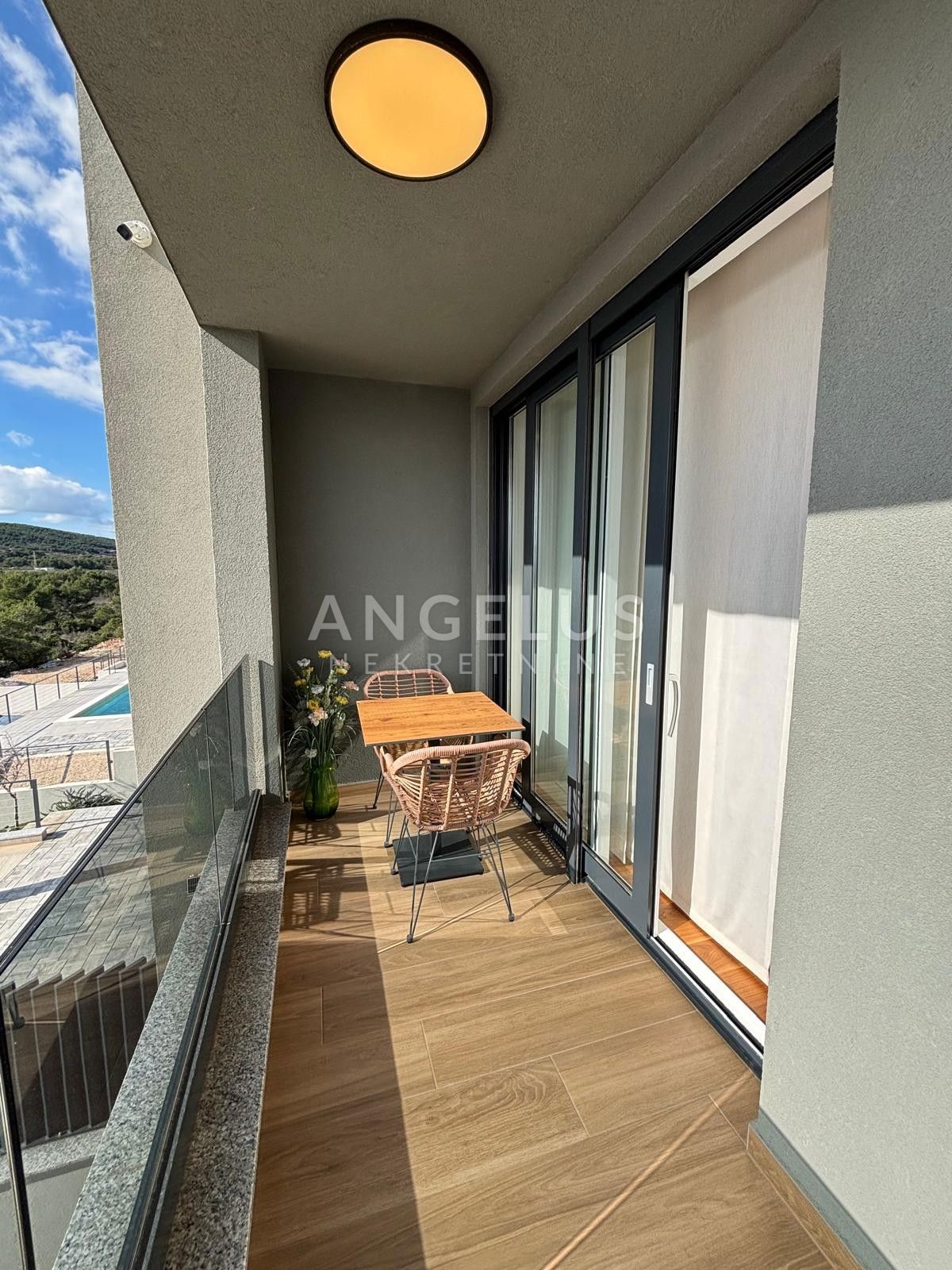 Hrvaška, Vodice - Luksuzna vila z bazenom in pogledom na morje, RAZPRODAJA