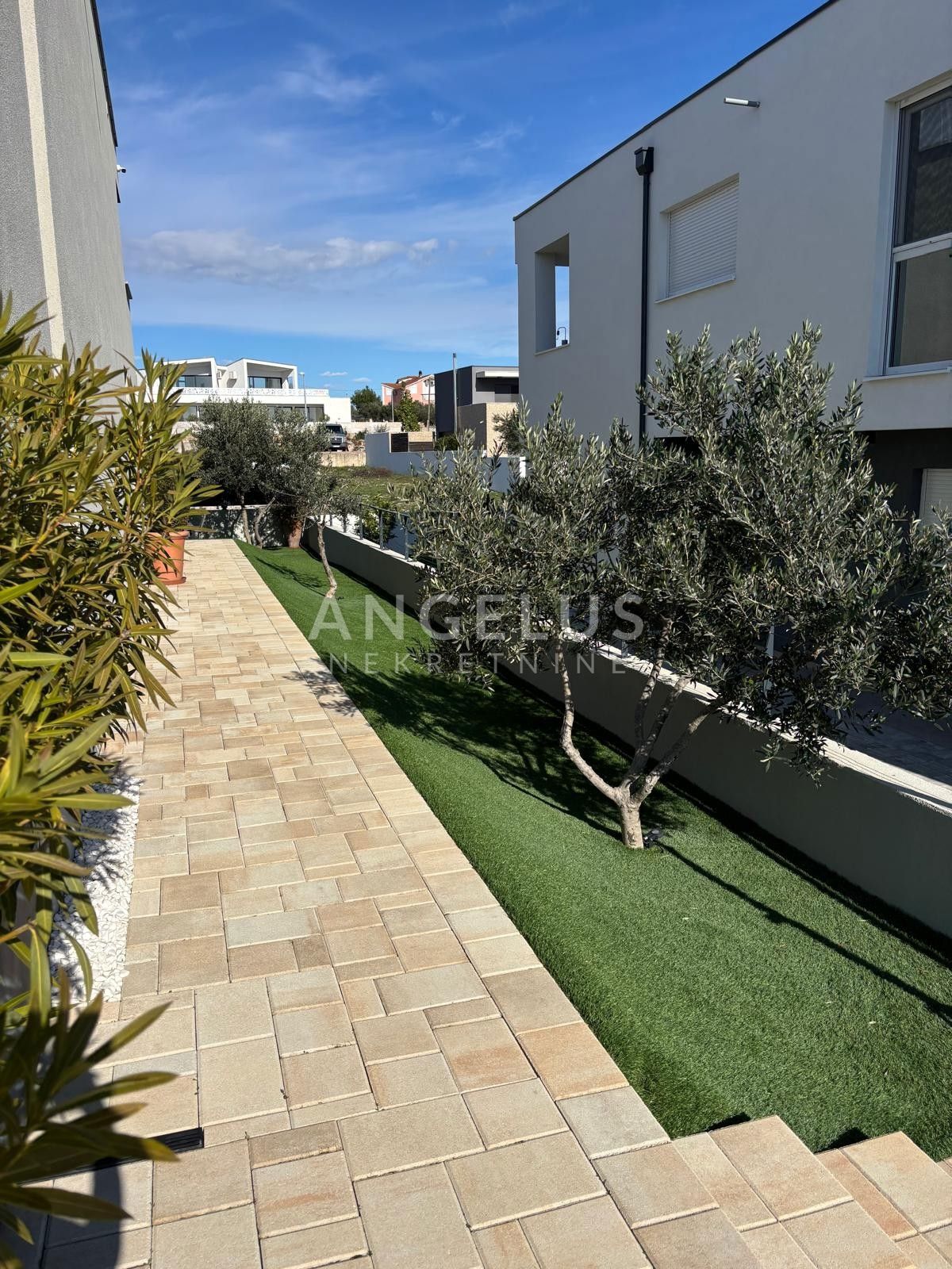 Hrvaška, Vodice - Luksuzna vila z bazenom in pogledom na morje, RAZPRODAJA