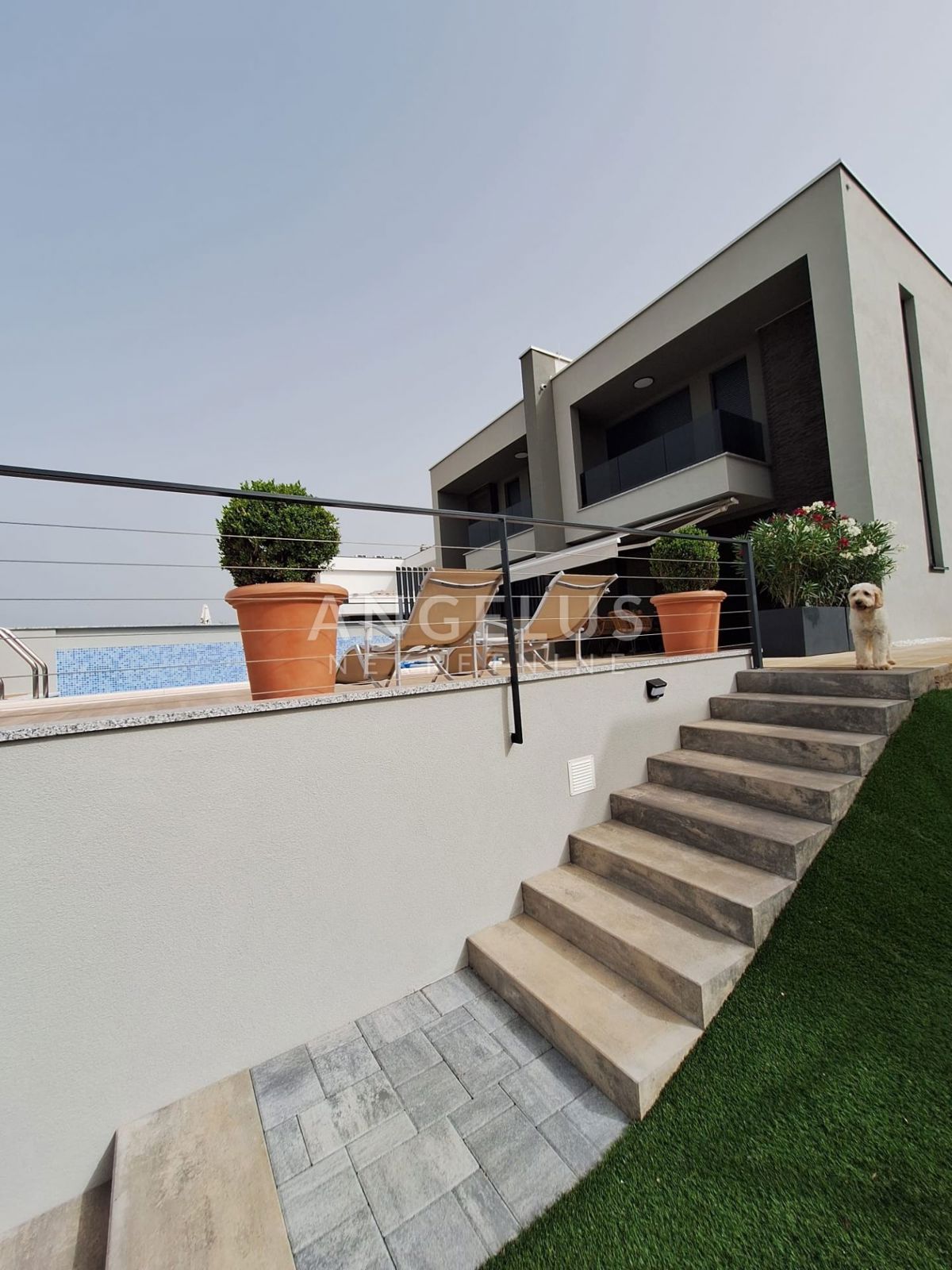 Hrvaška, Vodice - Luksuzna vila z bazenom in pogledom na morje, RAZPRODAJA