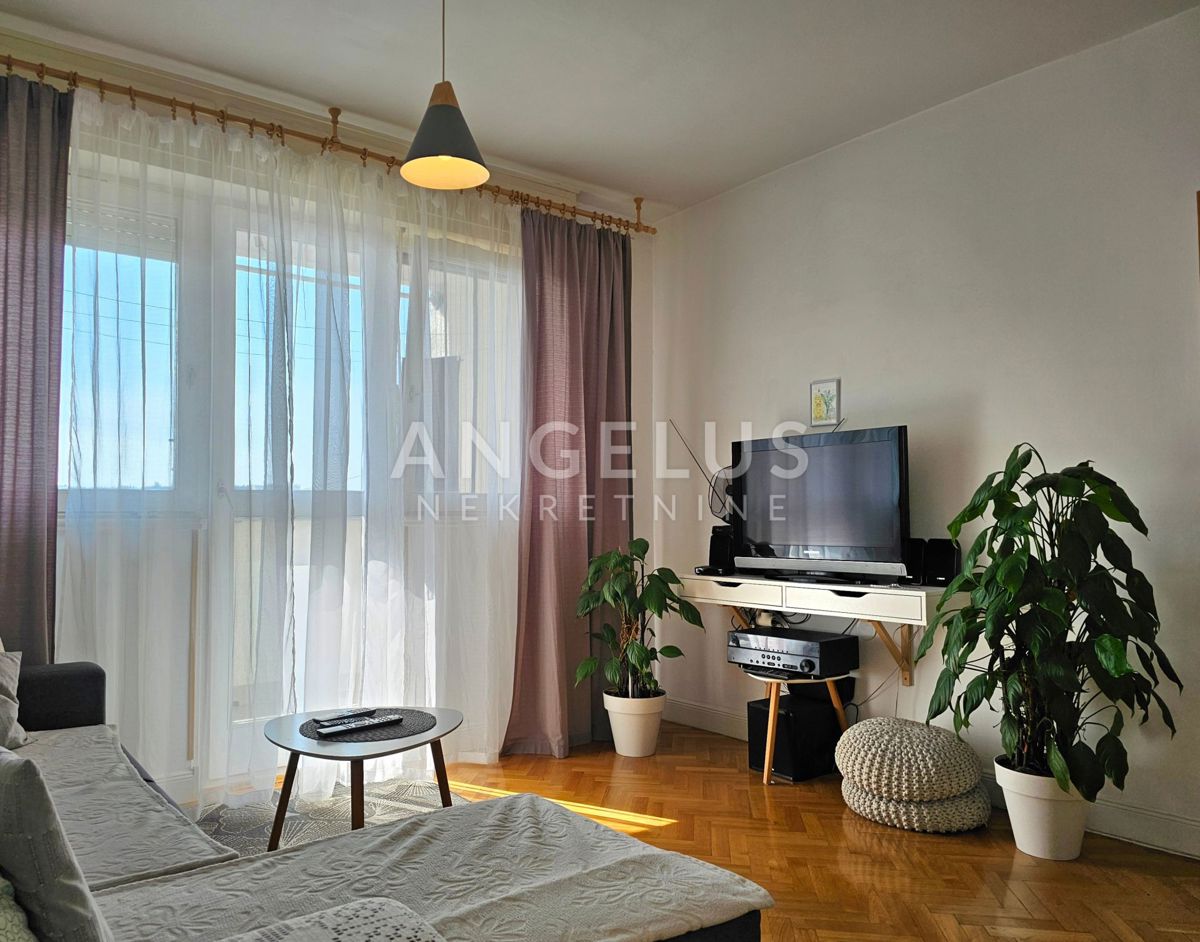 Hrvaška, Split, Bilice - udobno trisobno stanovanje, 75 m2, NAPRODAJ