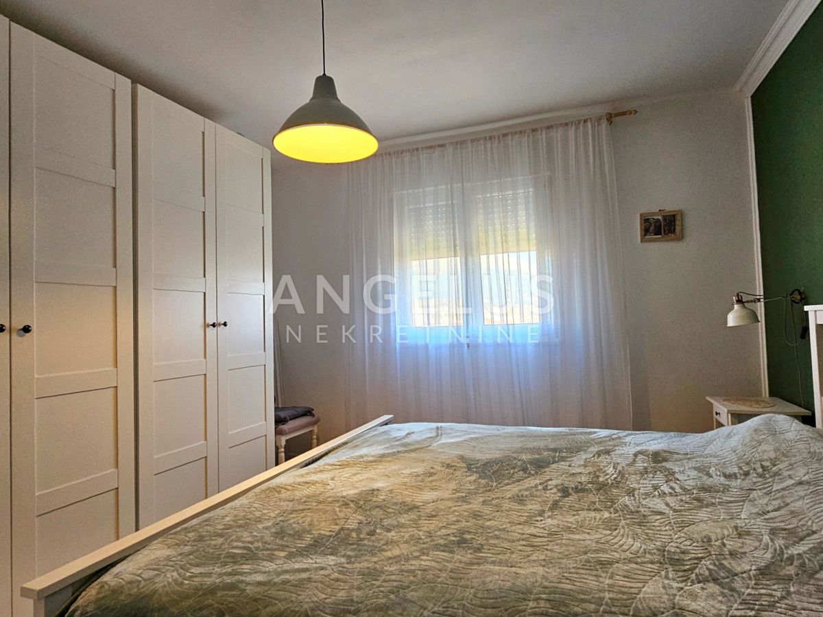 Hrvaška, Split, Bilice - udobno trisobno stanovanje, 75 m2, NAPRODAJ