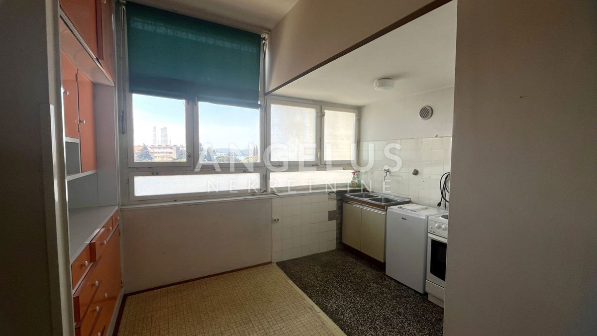 Stanovanje Centar, Pula, 69m2