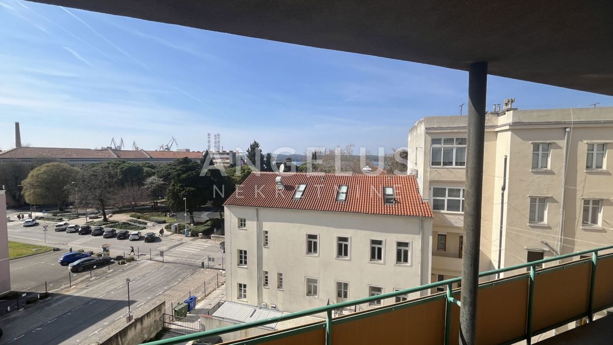 Stanovanje Centar, Pula, 69m2