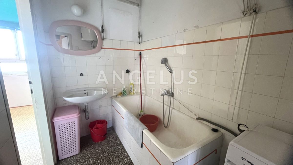 Stanovanje Centar, Pula, 69m2