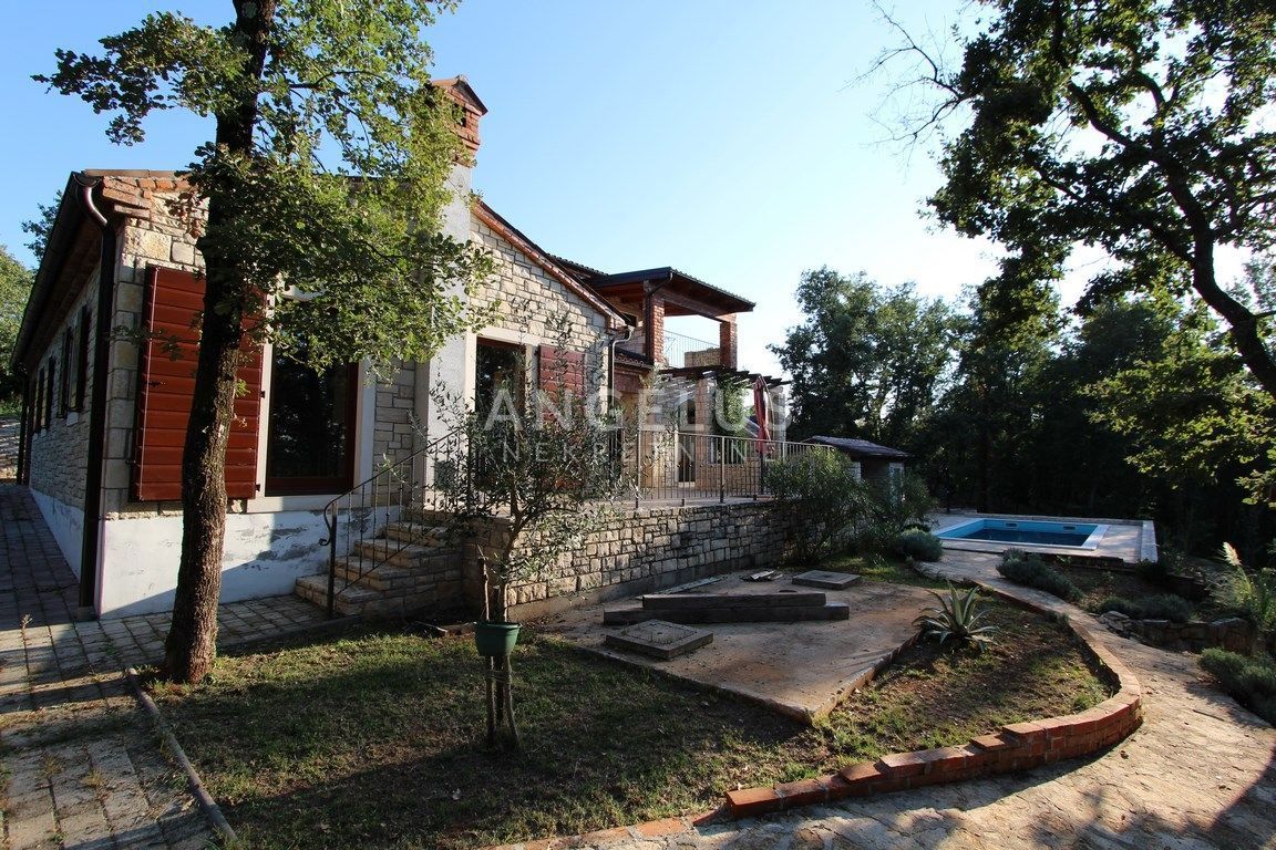 Hiša Buje, 280m2